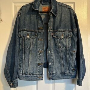 Levi’s 90s Jean jacket.